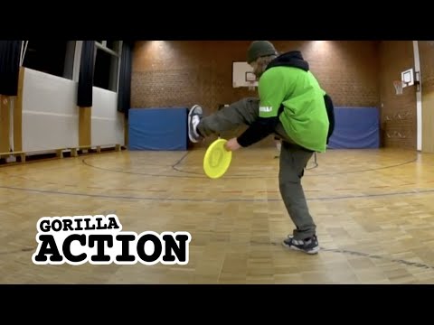 Freestyle-Frisbee – Under The Leg Catch * GORILLA Frisbee Tutorial #16